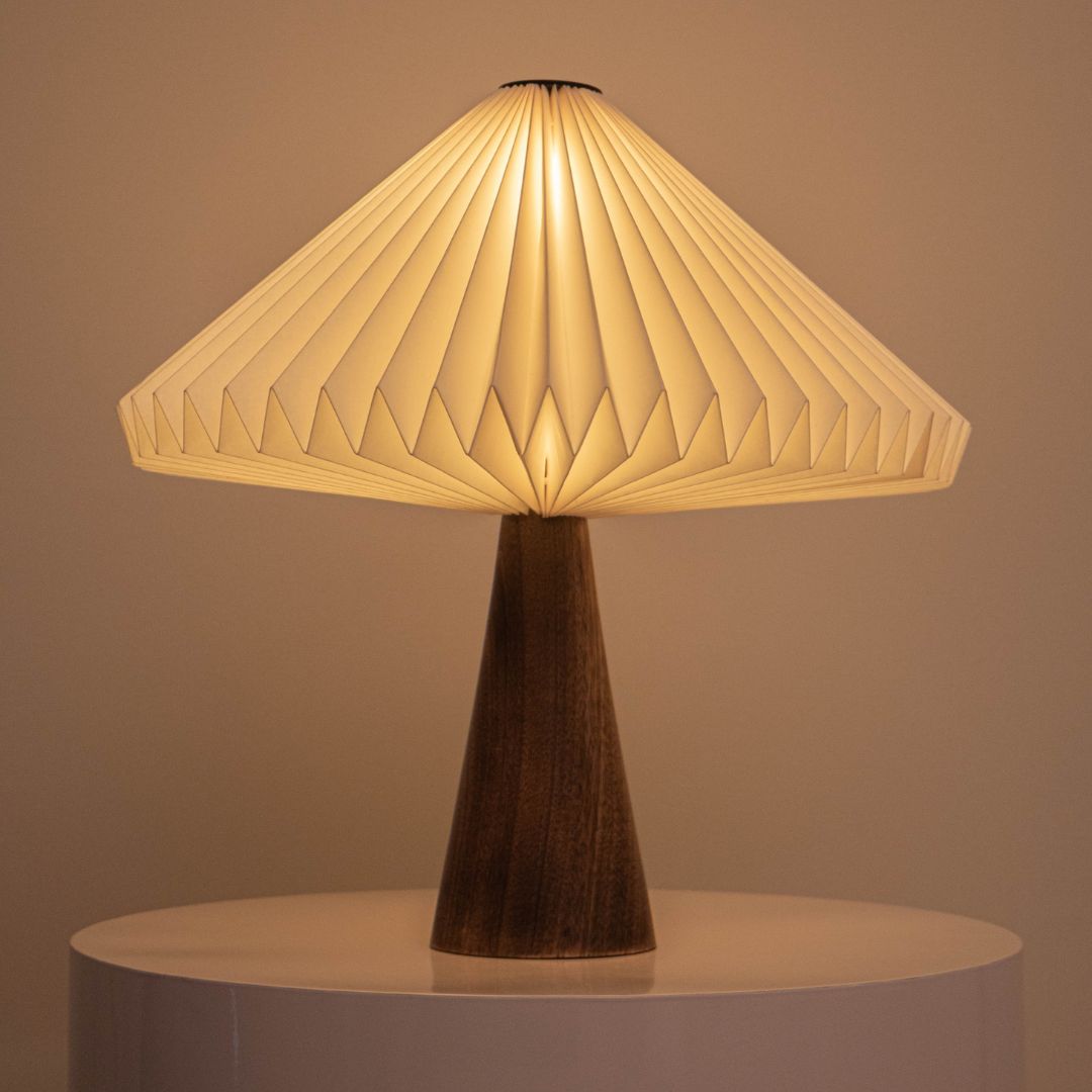 Pleat Lamp — Fold
