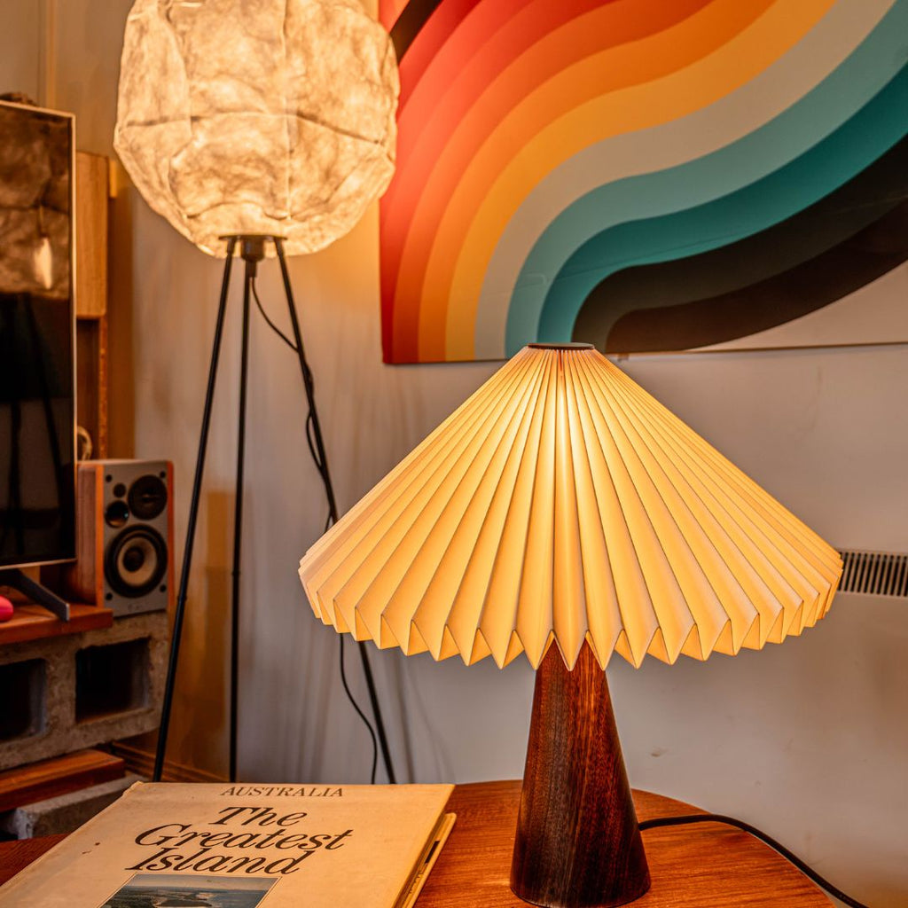 Pleat Lamp — Fold